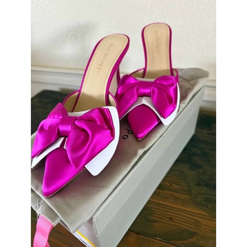Dee Ocleppo Maldives Pointed Toe Mule Sandal  Burgundy- SZ 6-NIB